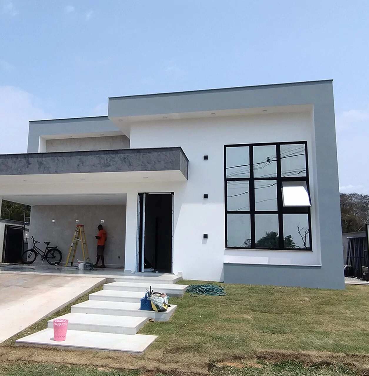 1_Easy-Resize.com-1 (1)